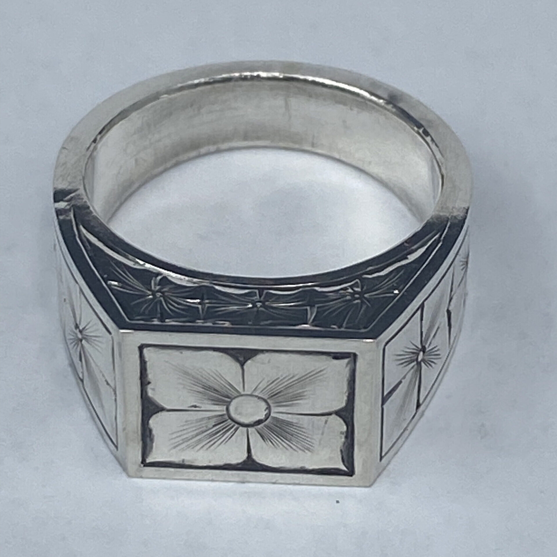Classic Signet Ring - Image 2